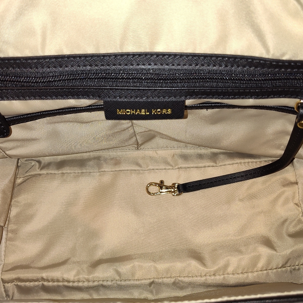 MICHAEL KORS KELSEY GOLD NYLON LEOPARD PRINT & BLACK LEATHER MEDIUM TOTE BAG - Picture 13 of 16